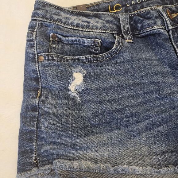 NWOT LC Lauren Conrad factory distressed jean shorts - Picture 2 of 7